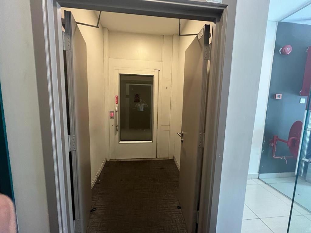 Smile Hotel Subang Airport Shah Alam Zewnętrze zdjęcie